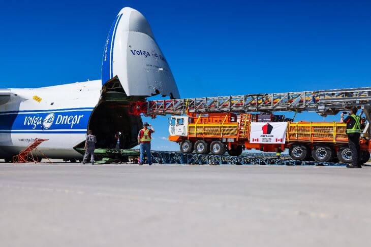 Transportation of the crane to the board of the plane