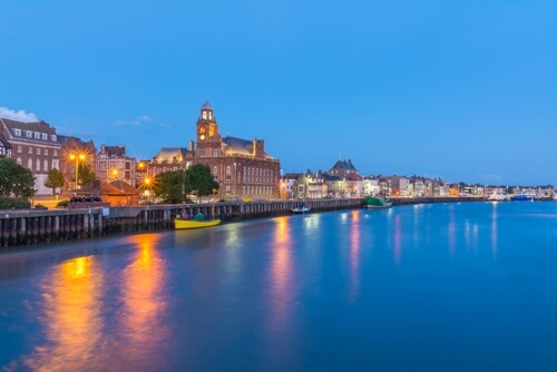 Great Yarmouth city view at night